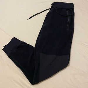 Men’s Alo Fleece Joggers